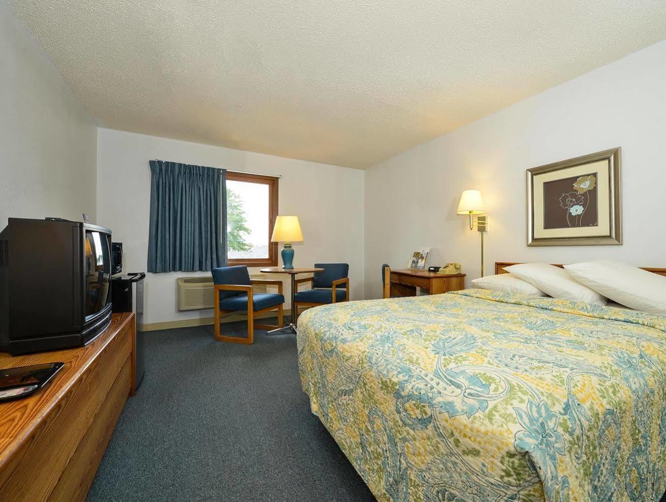 Americas Best Value Inn Wisconsin Rapids Eksteriør billede